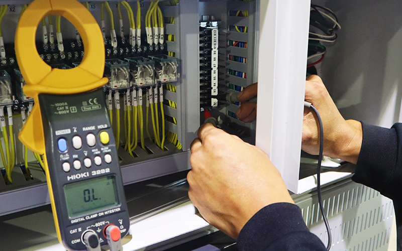 株式会社協伸製作所 制御盤の動作検査